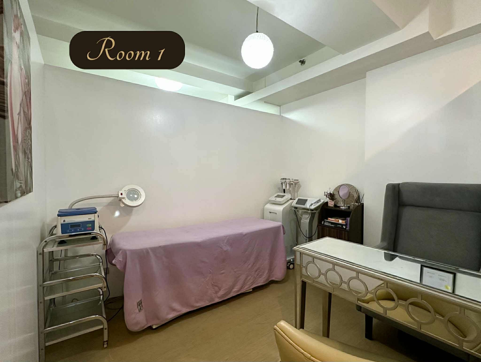 COMMERCIAL CONDO UNIT FOR SALE IN BGC! Mixed-Use Condo! — photo 2 of 3