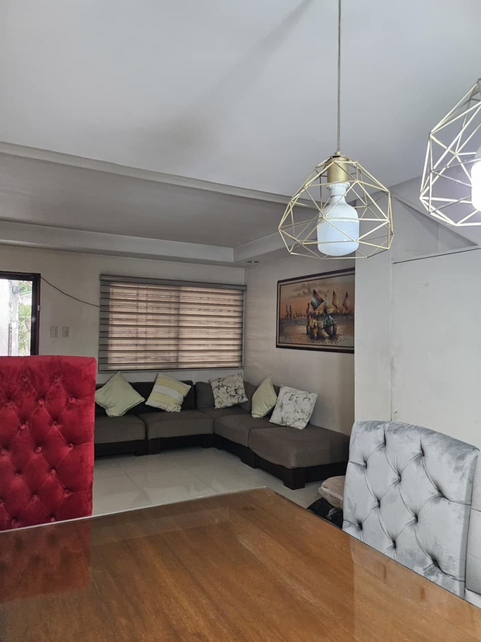 3-STY TOWNHOUSE FOR SALE IN PROJ 6 QUEZON CITY — photo 2 of 3