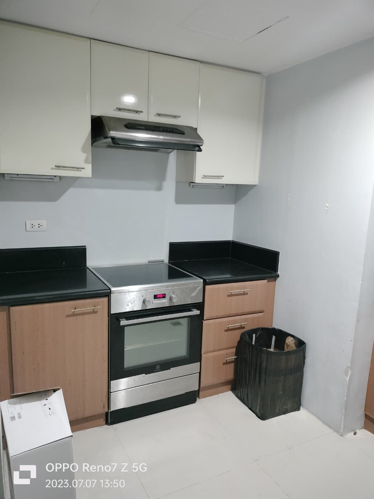 2 BR For Sale at Le Grand Tower 2 Eastwood City — photo 3 of 3